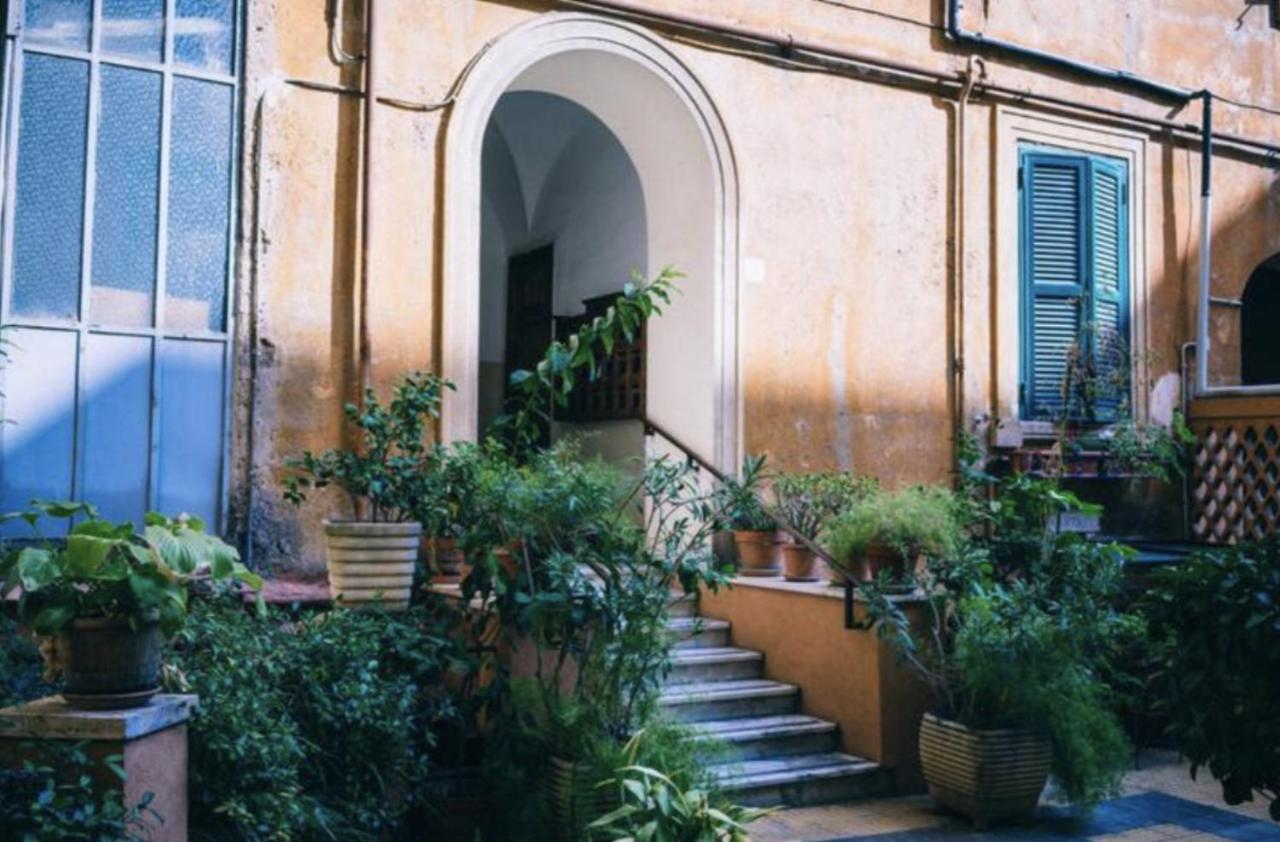 Sunny Flat In Elegant Building Close To Colosseum Rome Exterior photo